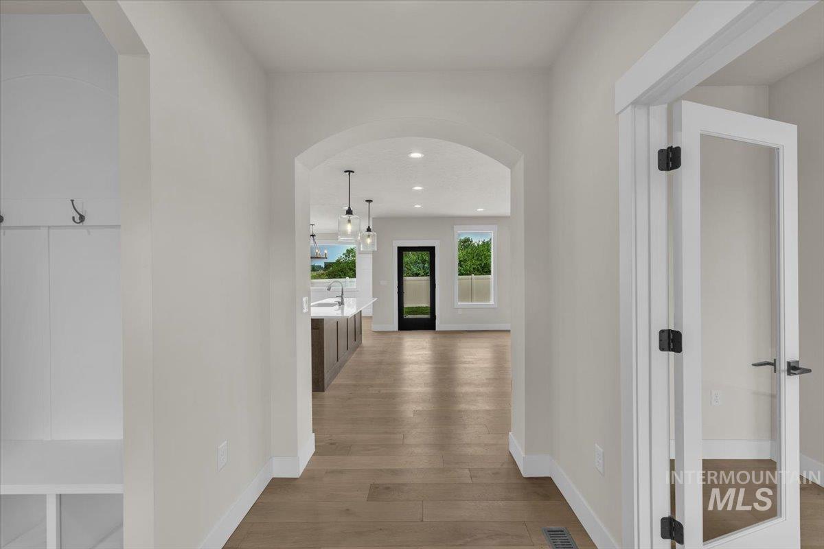 72 S Ravine Way Property Photo 4