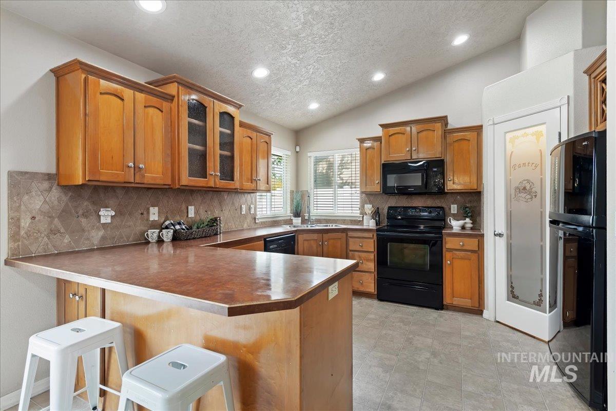 2710 W Crossland Property Photo 10