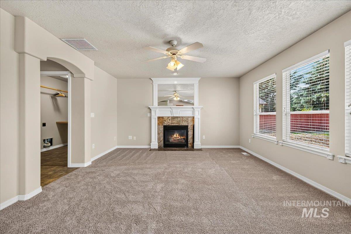 2710 W Crossland Property Photo 13