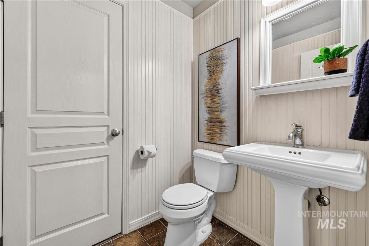 2710 W Crossland Property Photo 17