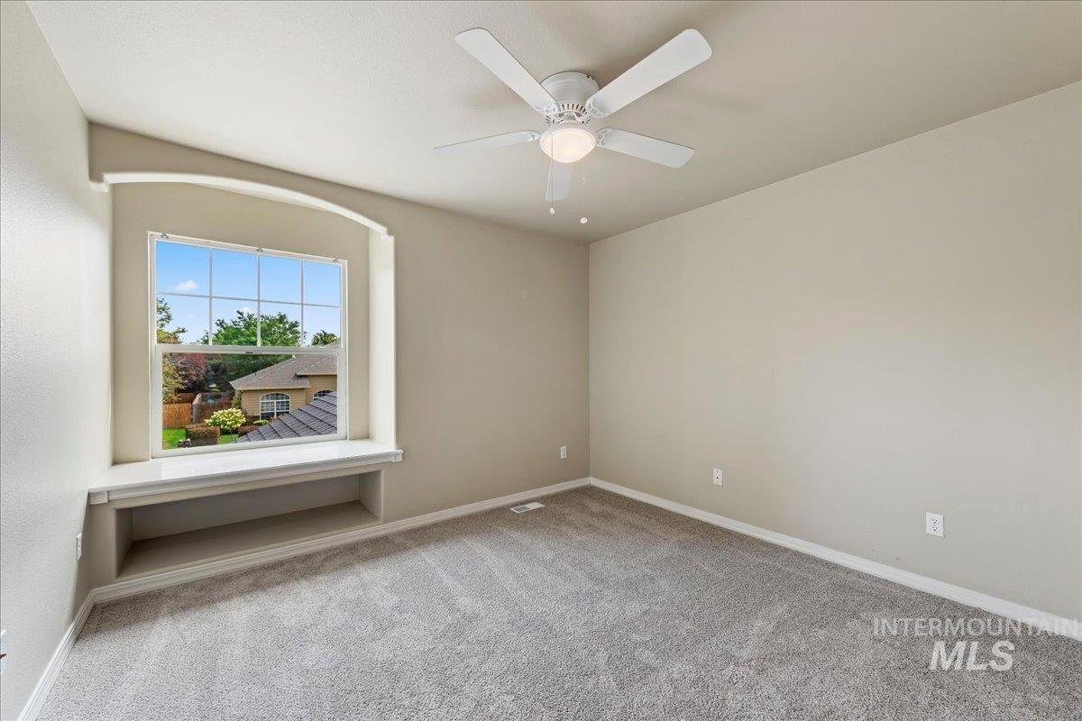 2710 W Crossland Property Photo 26