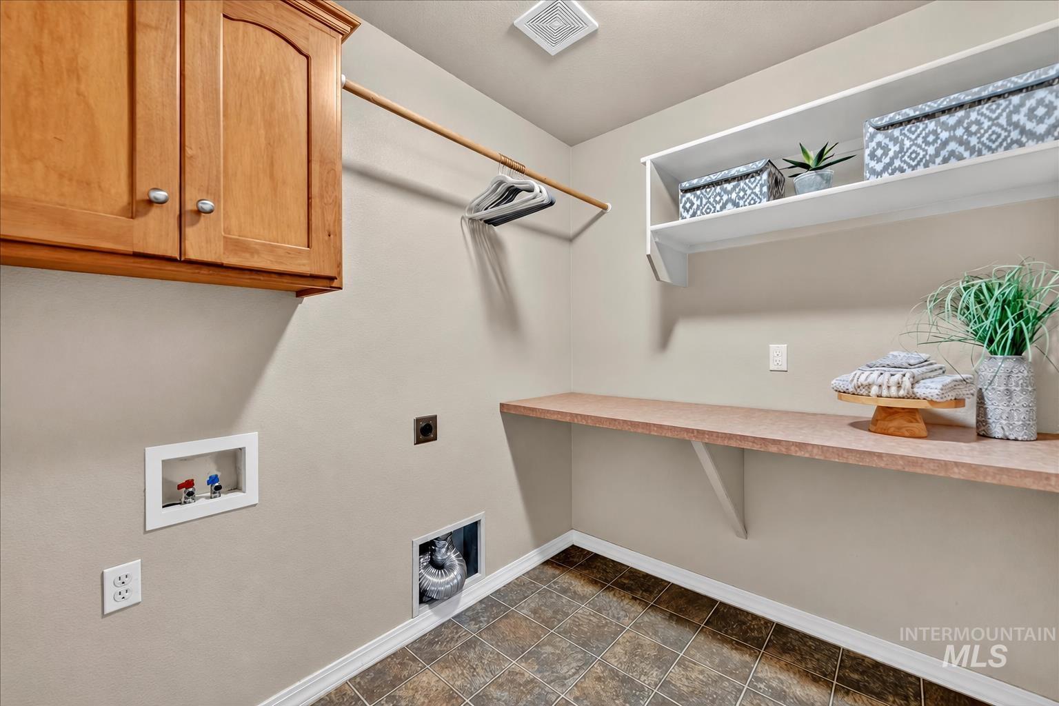 2710 W Crossland Property Photo 27