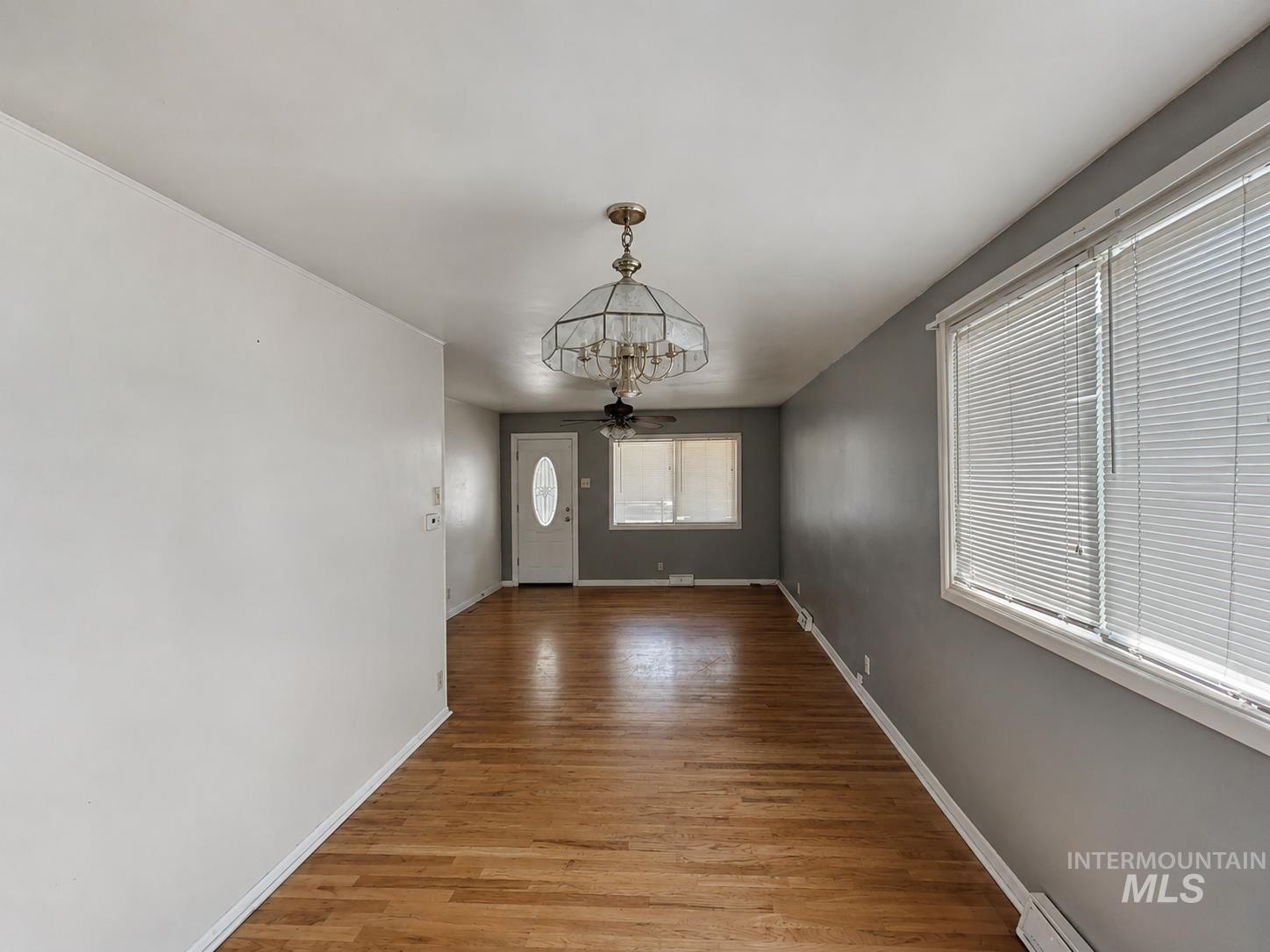 423 N Cherry Property Photo 5