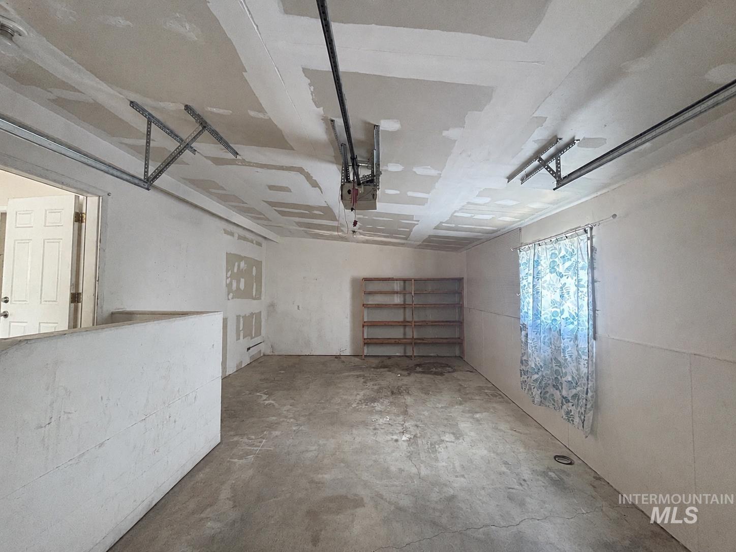 423 N Cherry Property Photo 14