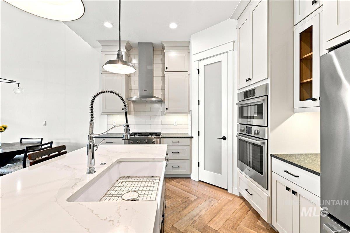 6639 N Asissi Ln Property Photo 12