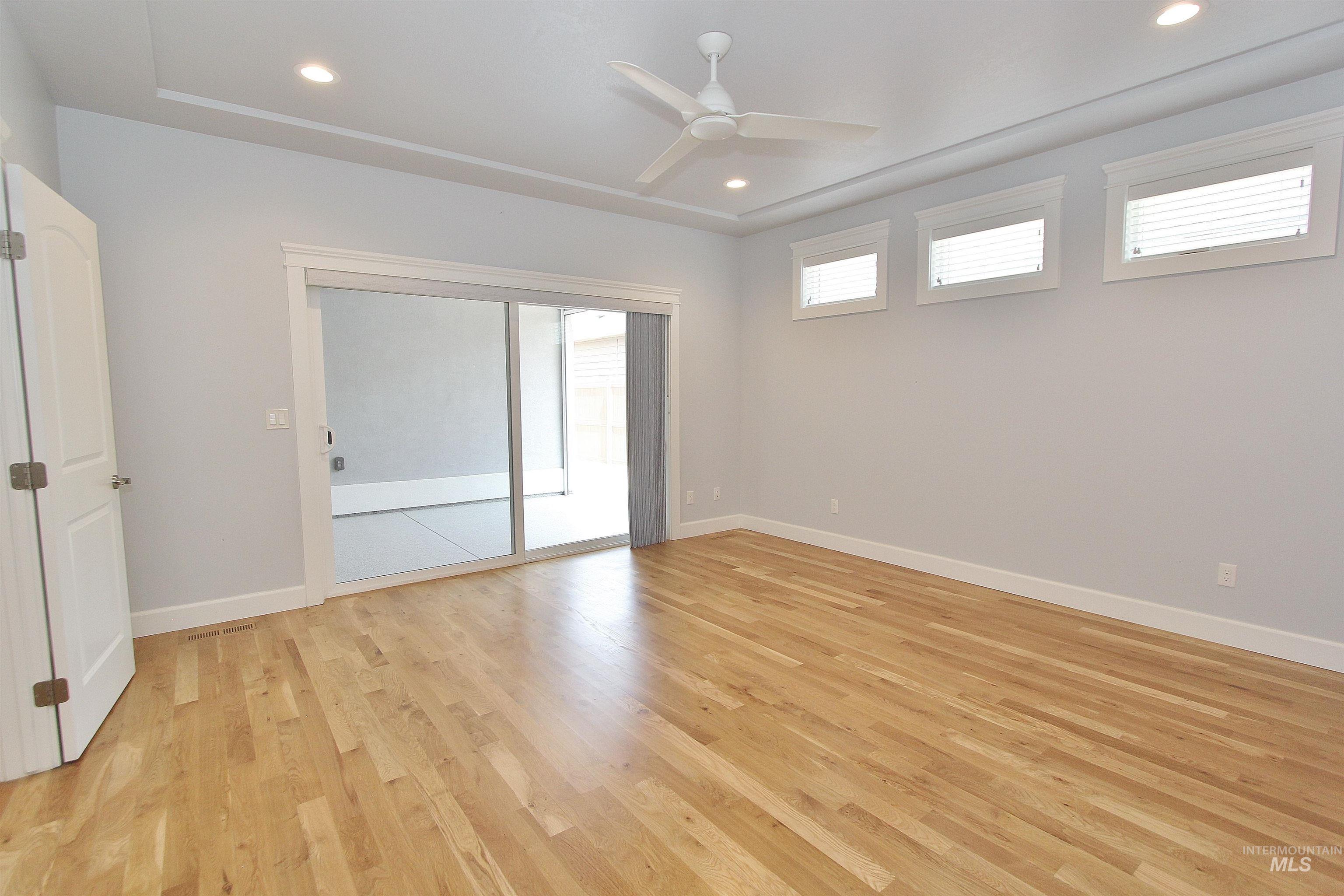 1363 W Bolton Lane Property Photo 16