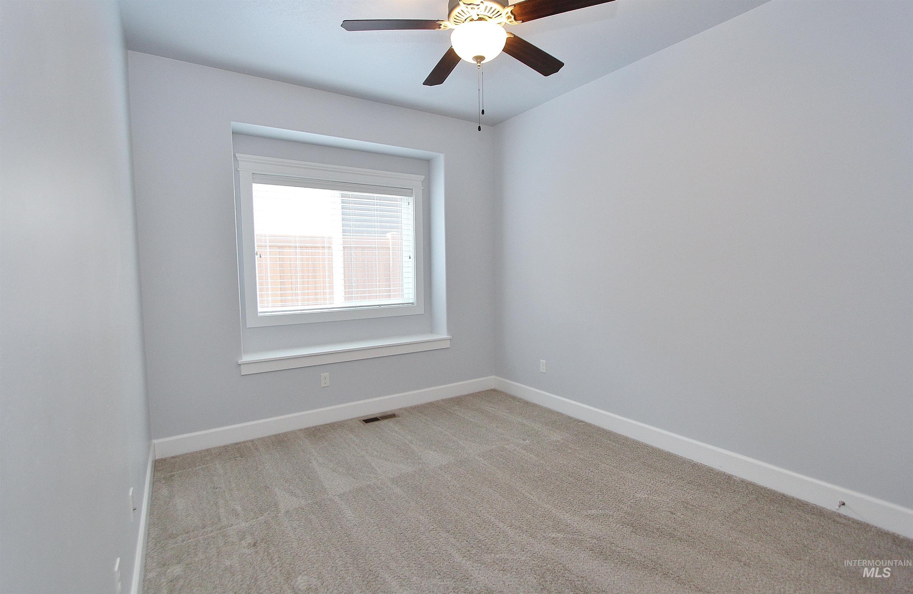 1363 W Bolton Lane Property Photo 22