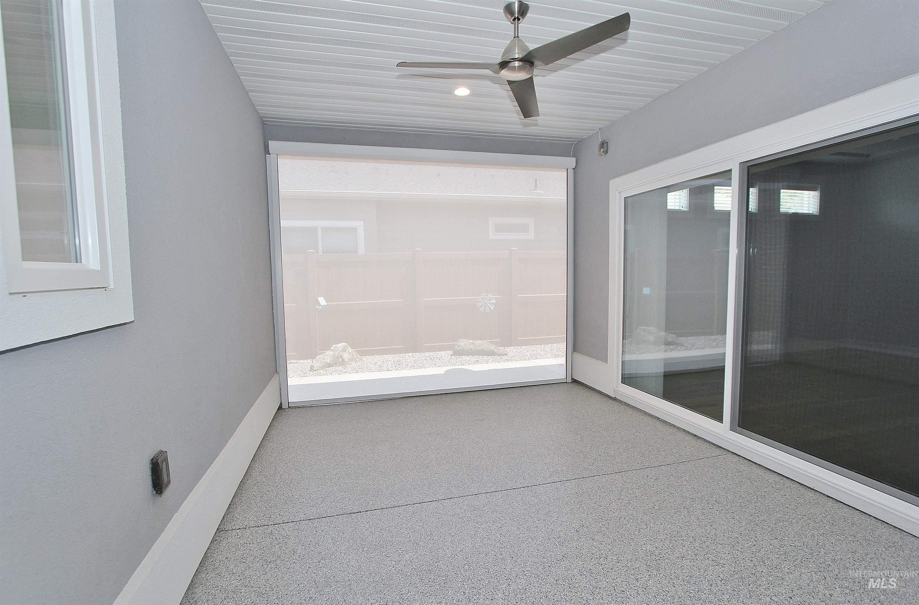 1363 W Bolton Lane Property Photo 25