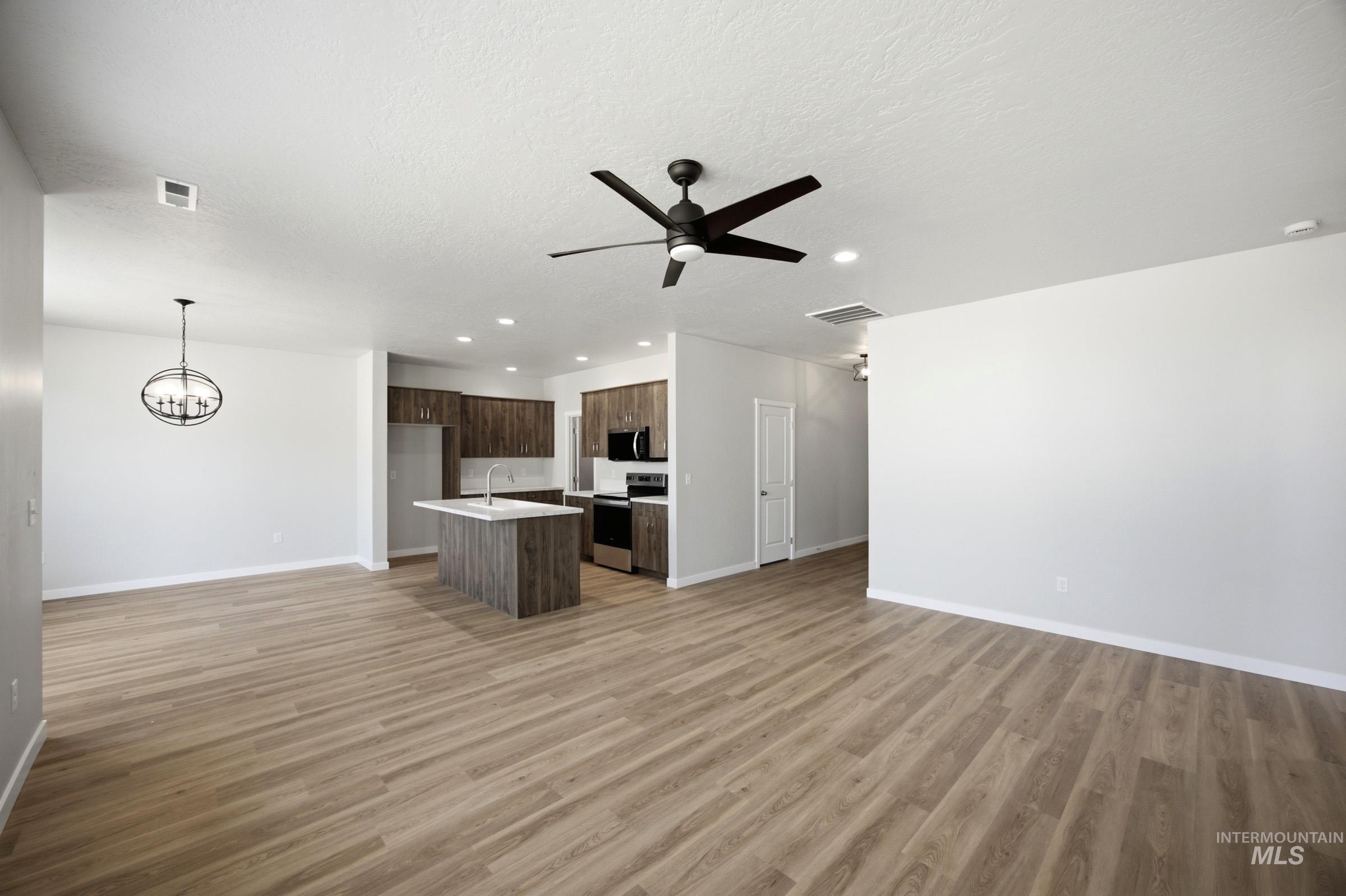 1674 Celina St Property Photo 10