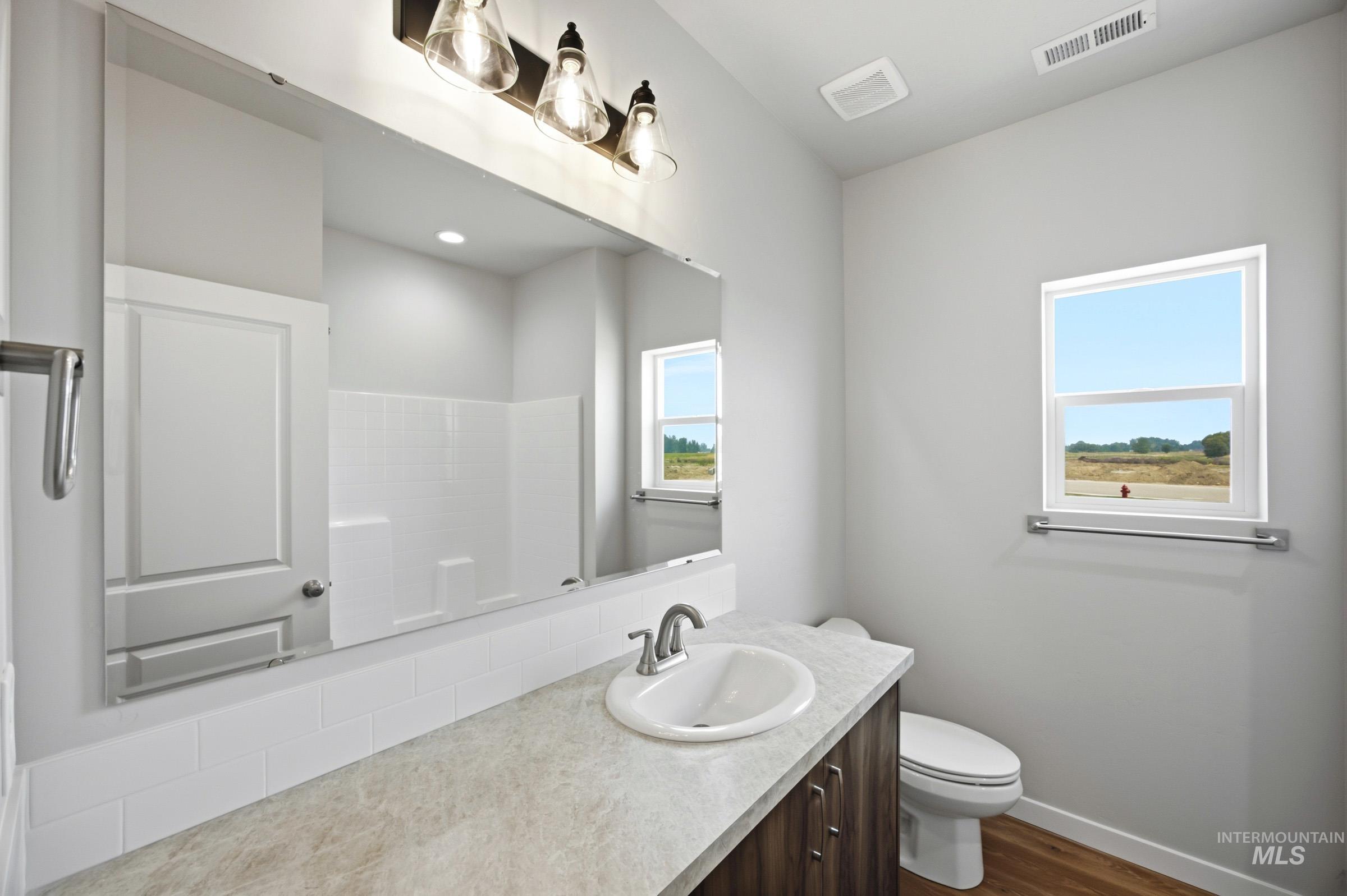 1674 Celina St Property Photo 13
