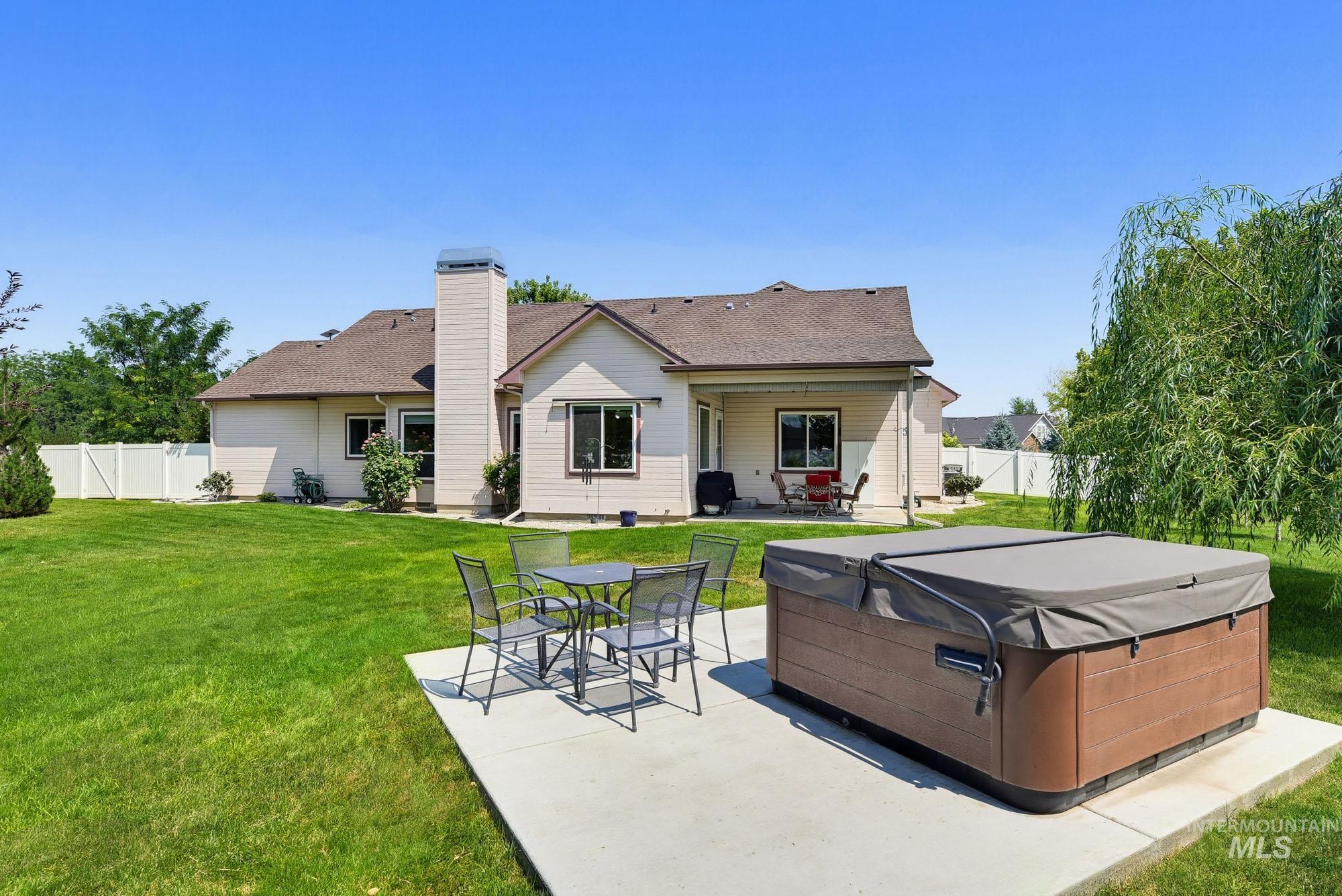 15585 Moonstruck Dr Property Photo 41