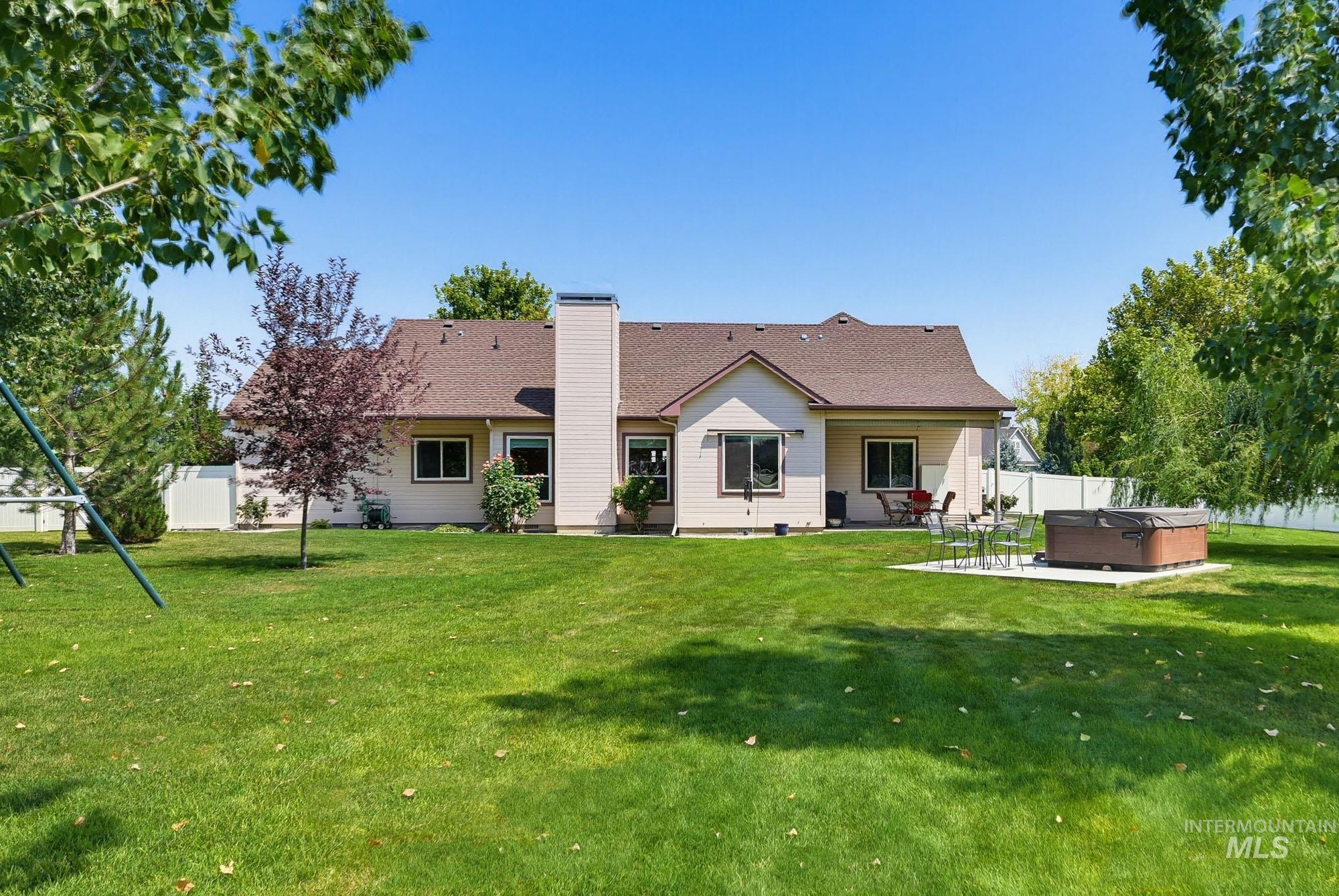 15585 Moonstruck Dr Property Photo 42