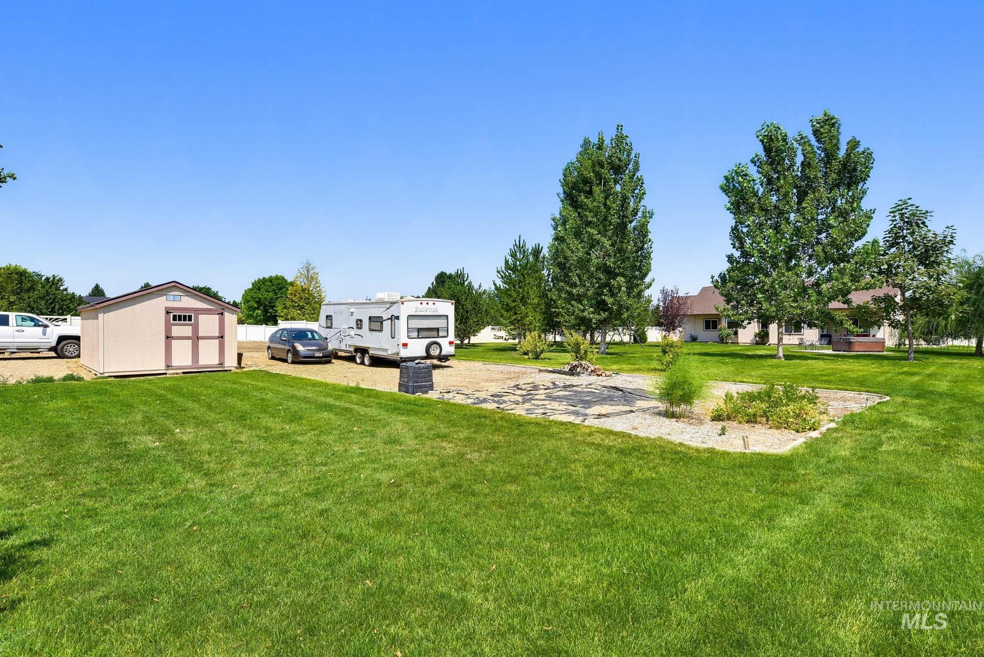 15585 Moonstruck Dr Property Photo 44