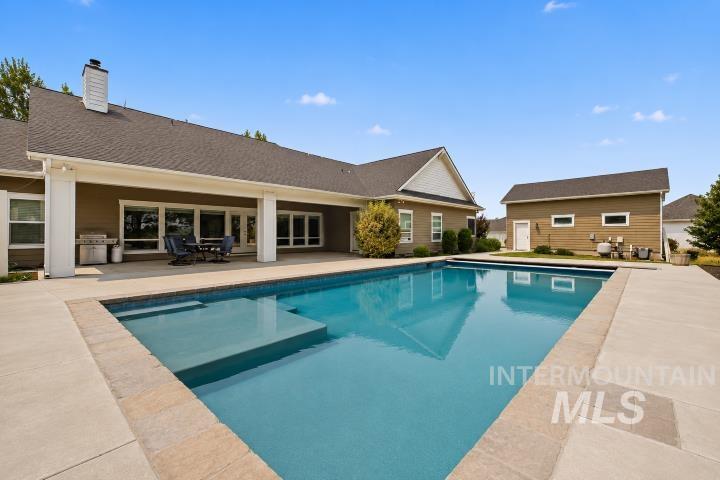 9222 Kemp Property Photo 4