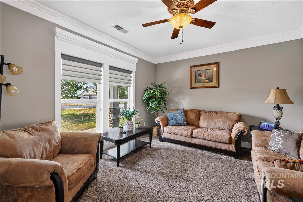9222 Kemp Property Photo 8