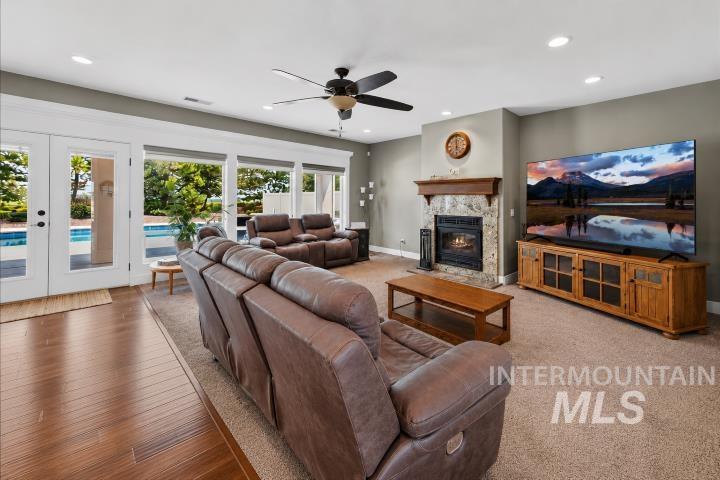 9222 Kemp Property Photo 9
