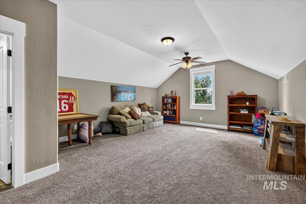 9222 Kemp Property Photo 27