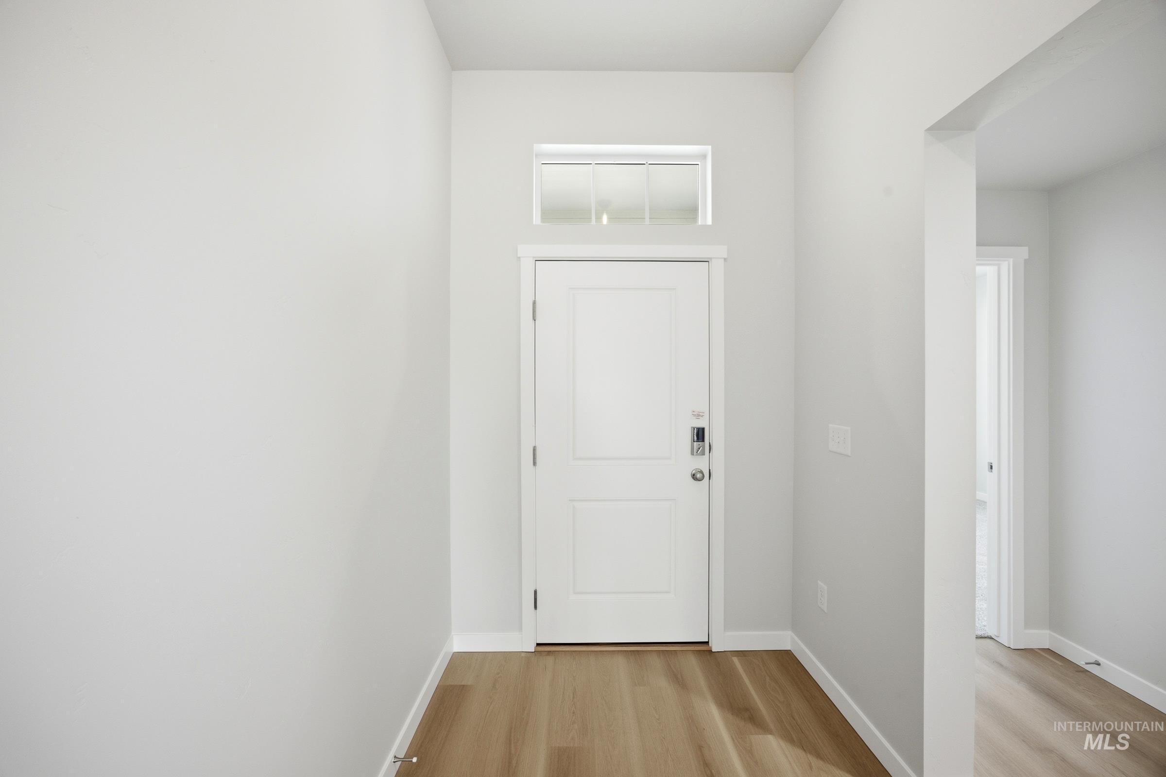1681 Celina St Property Photo 2