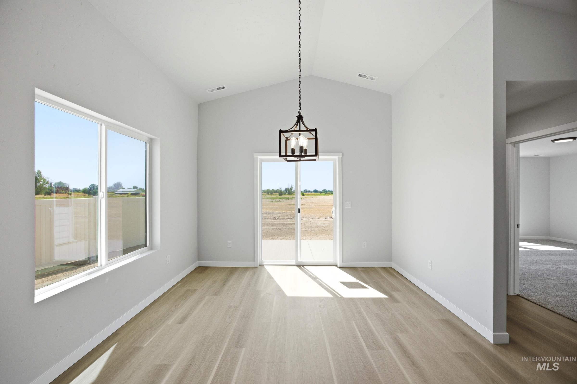 1681 Celina St Property Photo 6