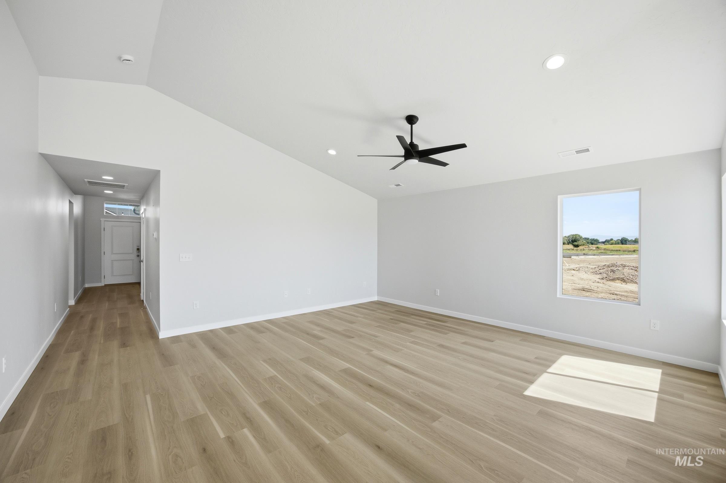 1681 Celina St Property Photo 7