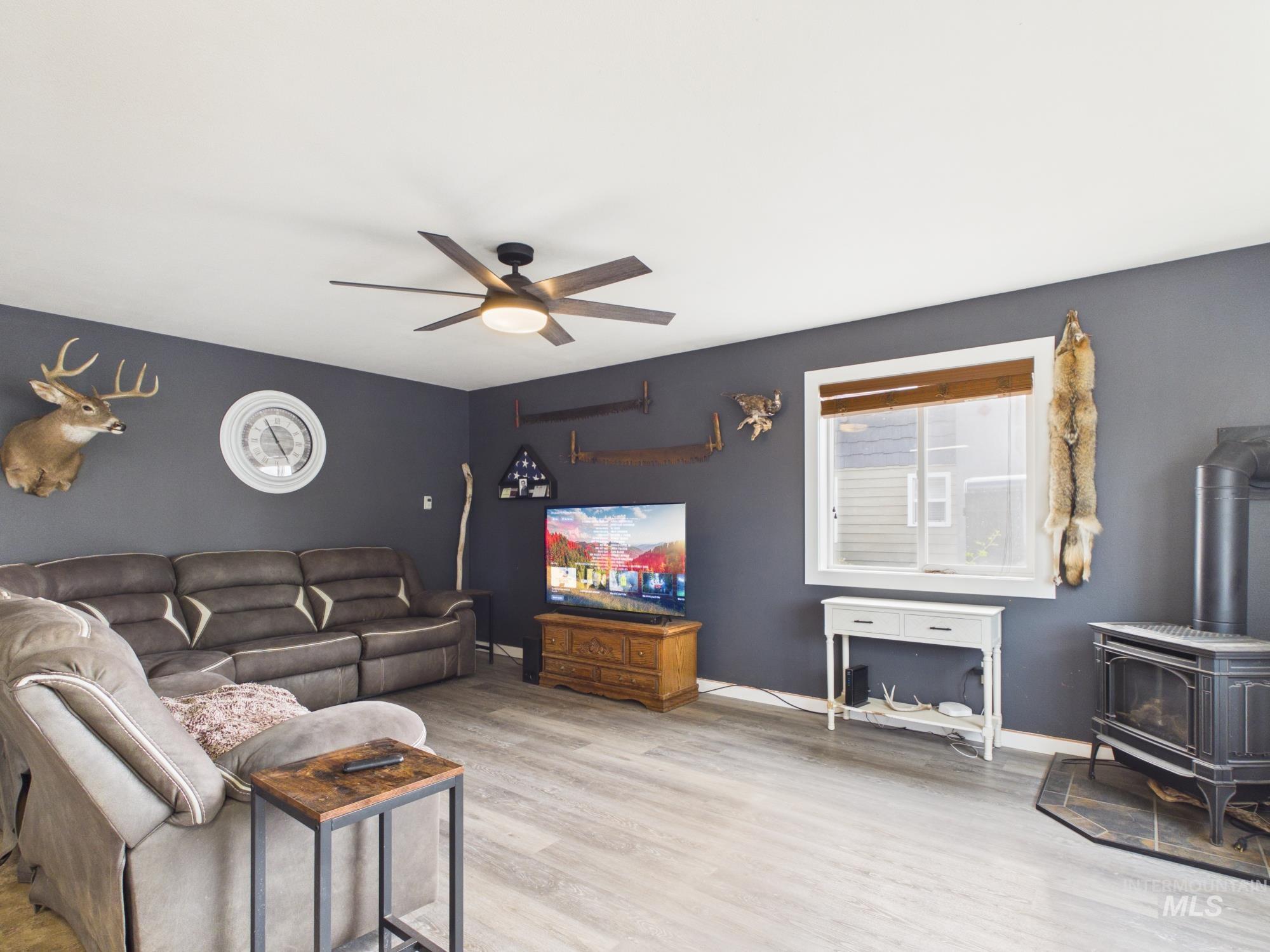 416 Park Ave. Property Photo 5
