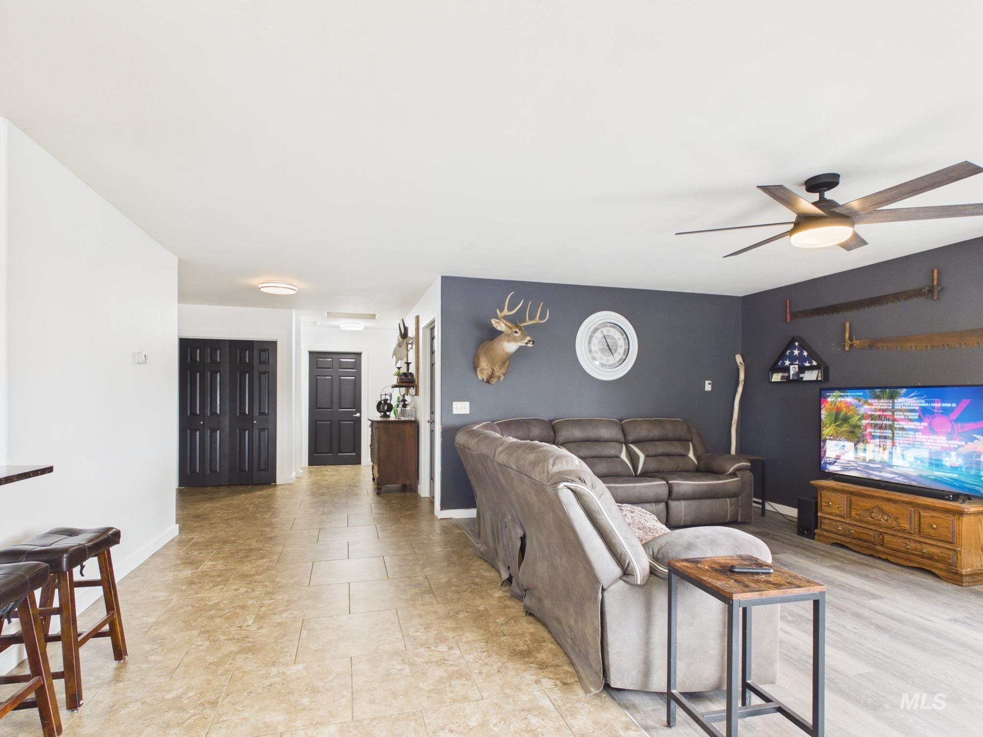 416 Park Ave. Property Photo 6