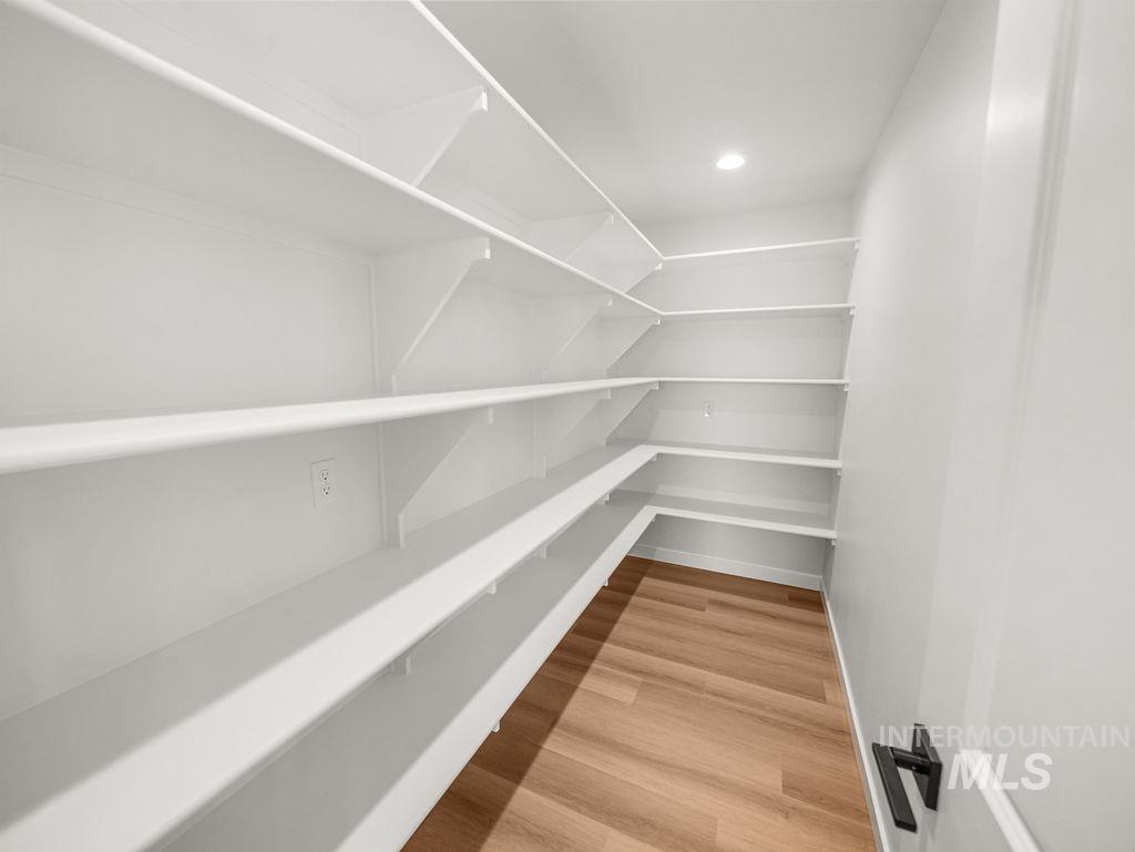 1243 Magic Rd Property Photo 10