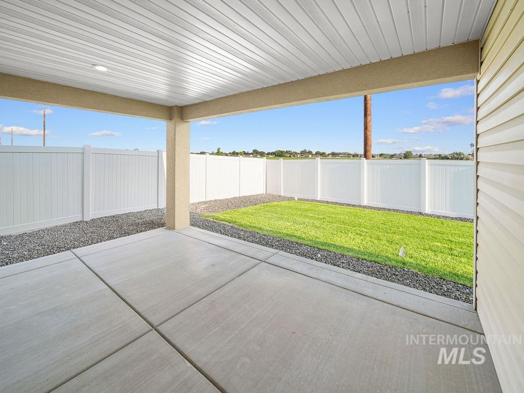 1243 Magic Rd Property Photo 28