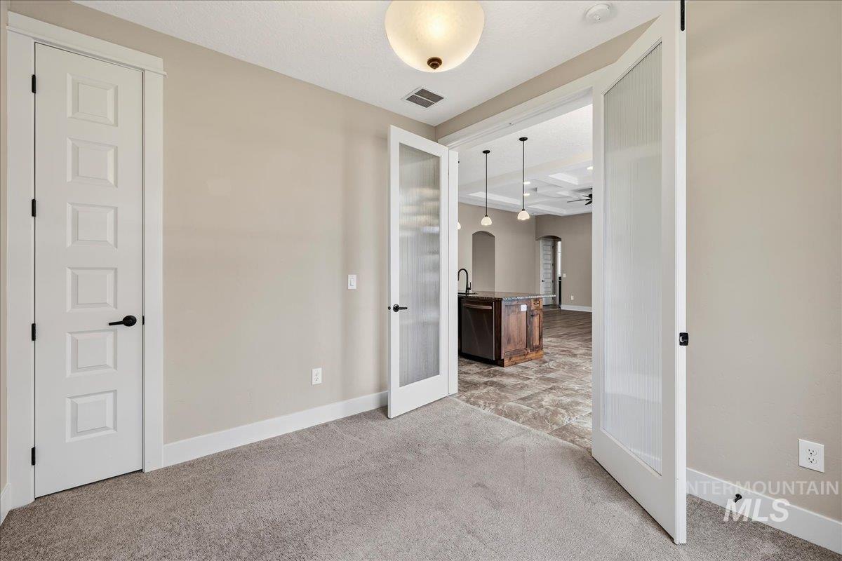 368 E Whiskey Flats St Property Photo 18