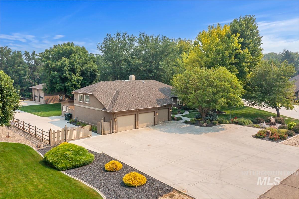 16610 Rose Briar Ln