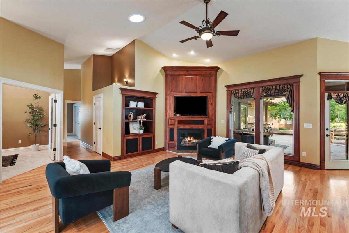 16610 Rose Briar Ln Property Photo 10