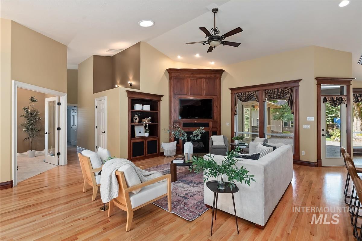 16610 Rose Briar Ln Property Photo 10