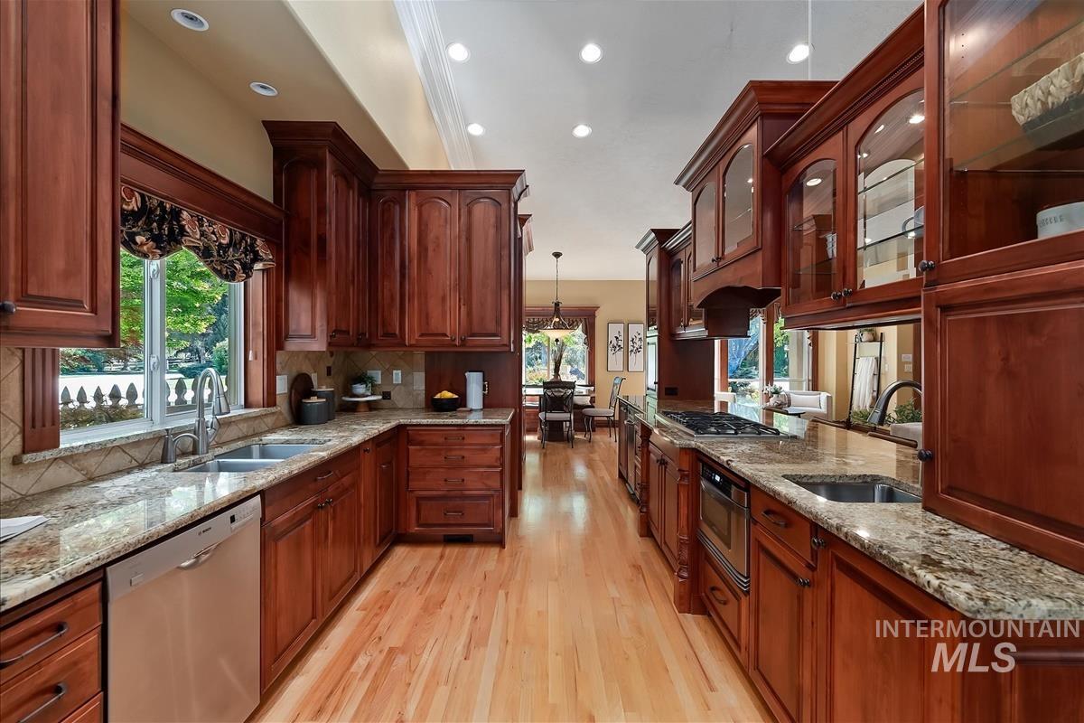 16610 Rose Briar Ln Property Photo 15