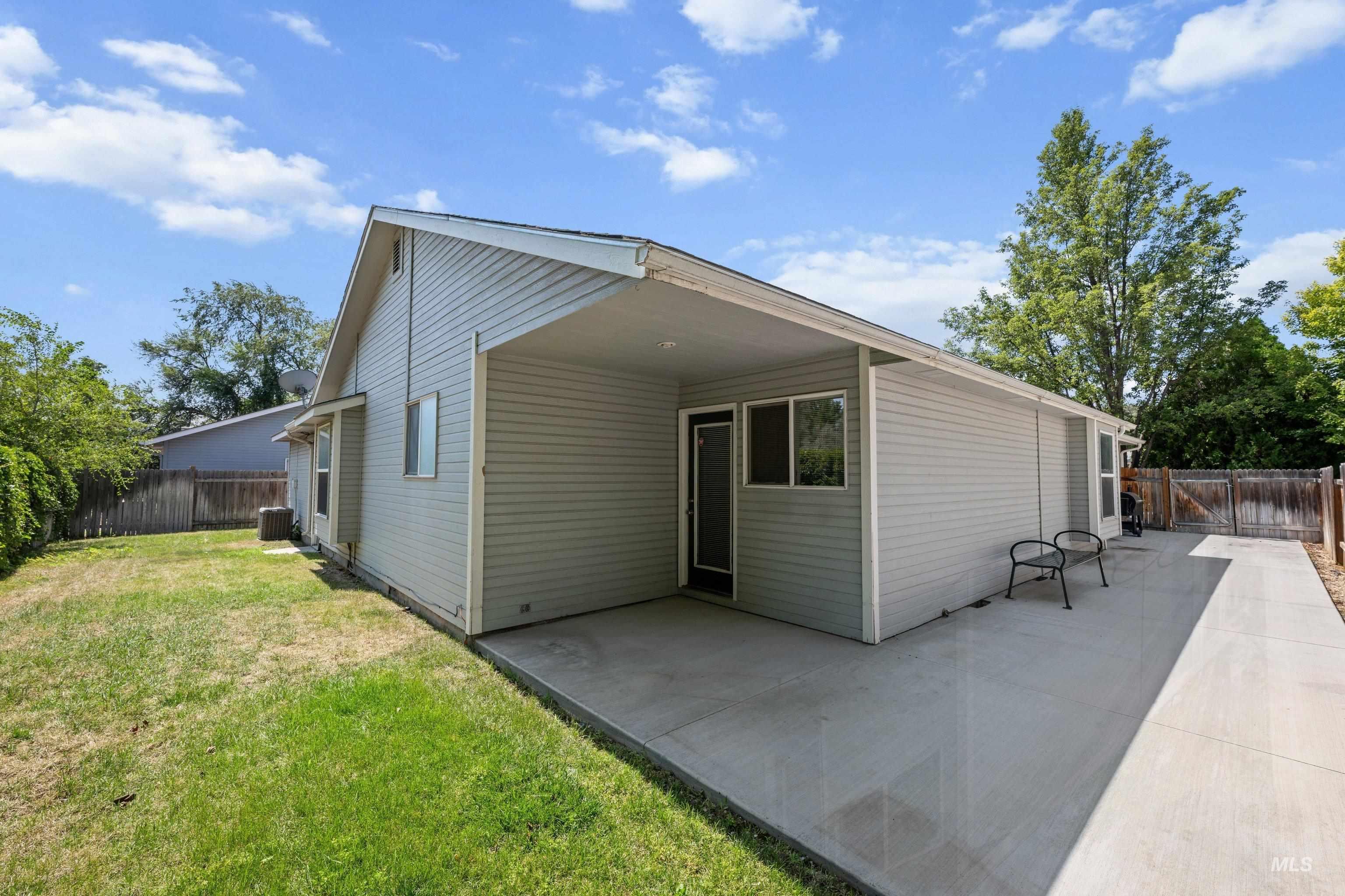 746 S Coral Pl Property Photo 30