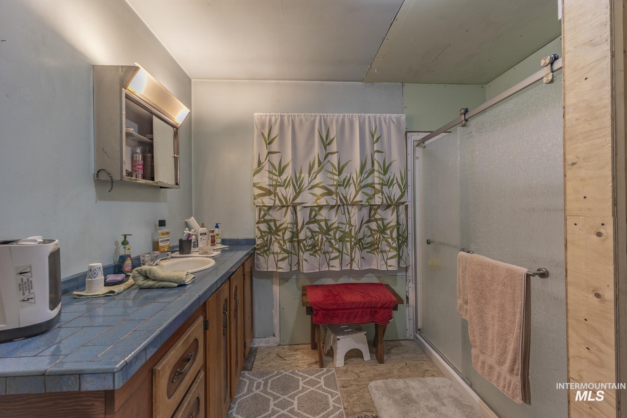702 N D St Property Photo 11