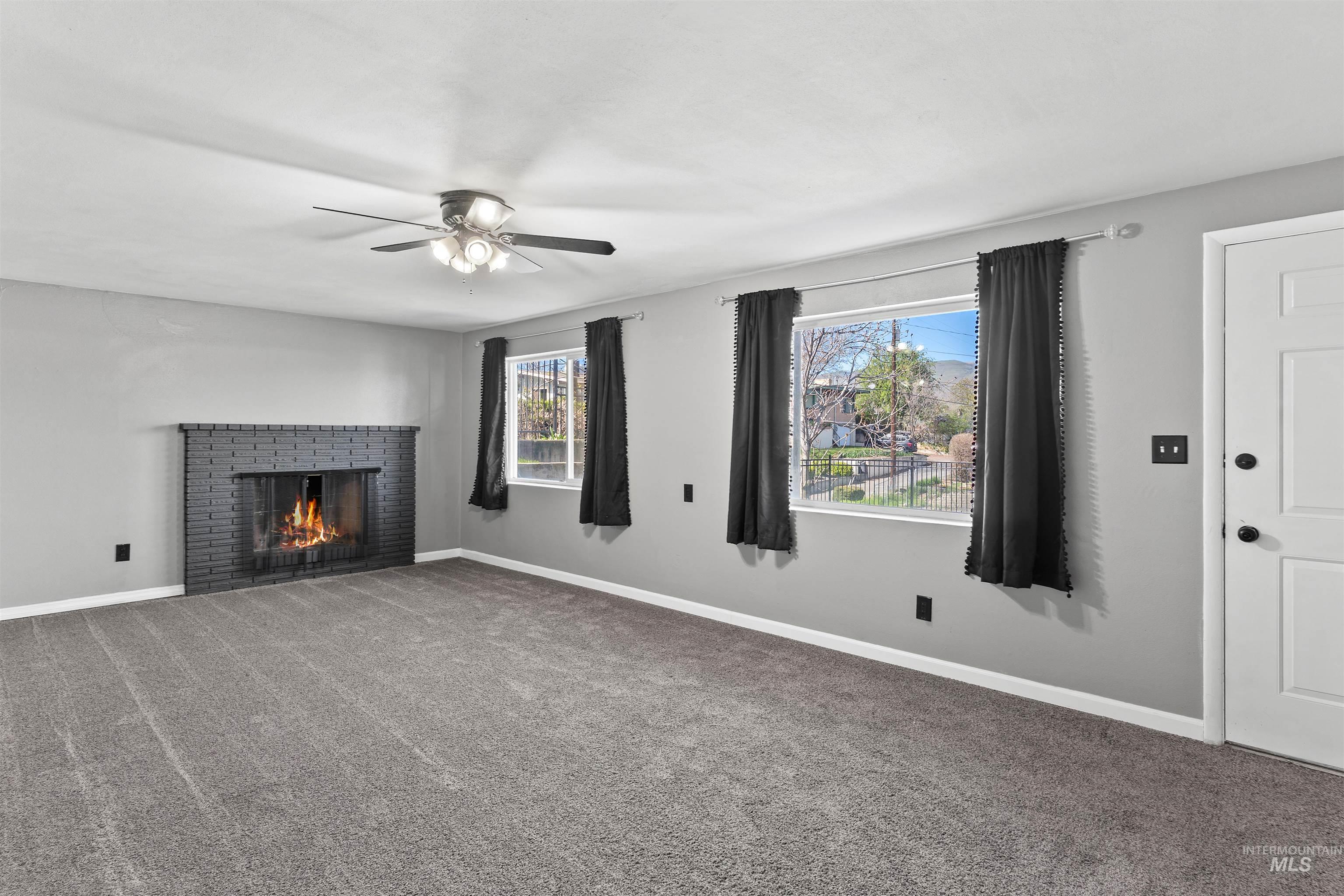 303 Highland Ave Property Photo 18