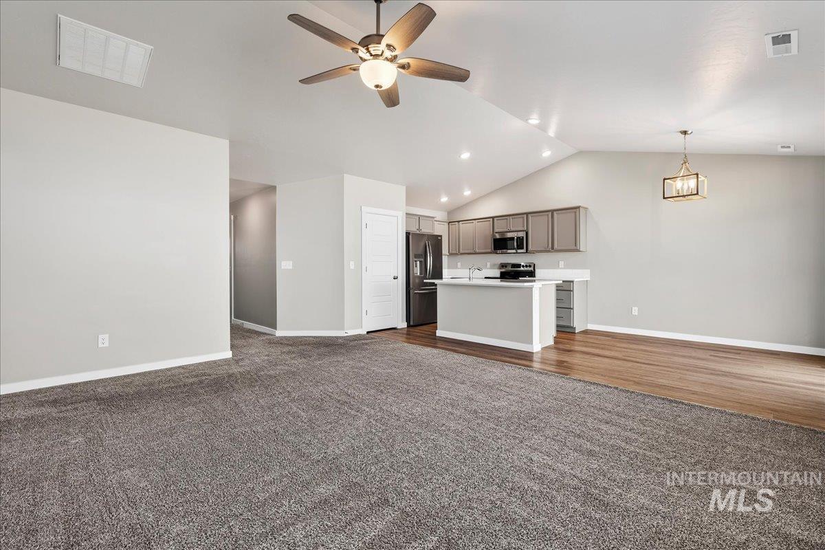 12412 W Papiamento Dr Property Photo 6