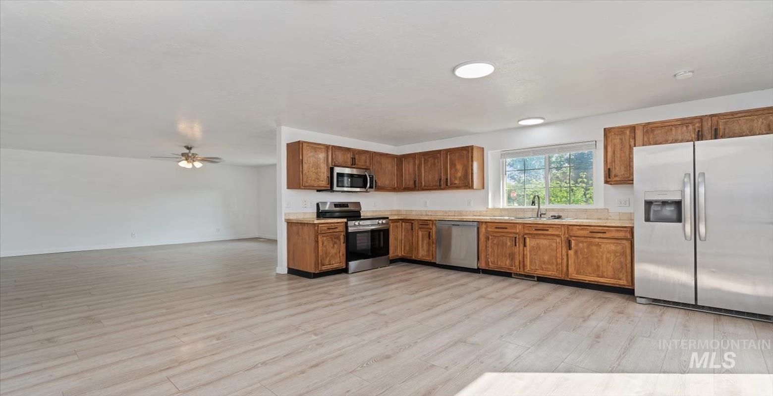 2361 N Blueblossom Way Property Photo 6