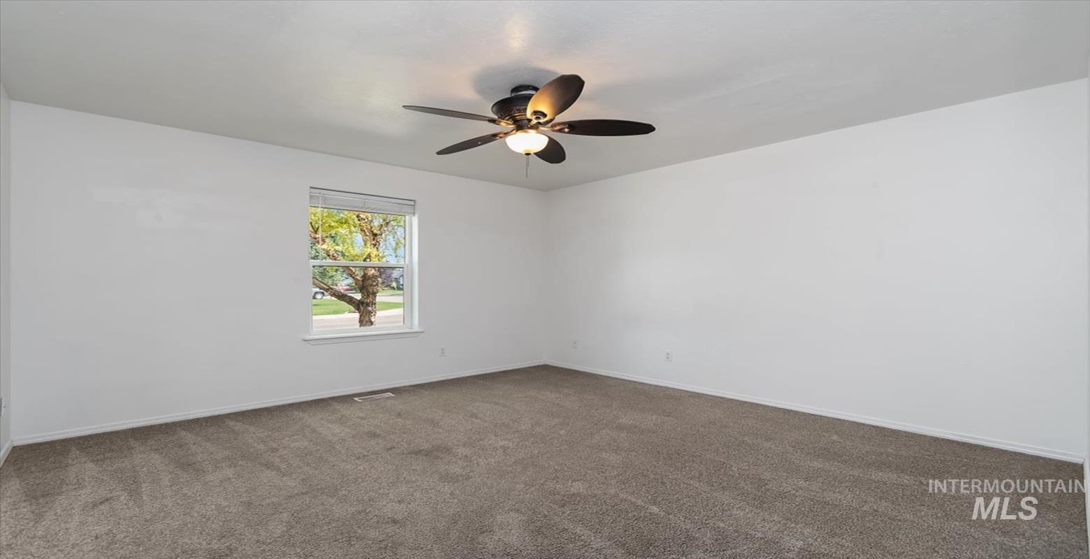 2361 N Blueblossom Way Property Photo 10