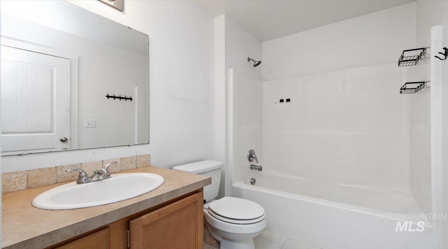 2361 N Blueblossom Way Property Photo 13