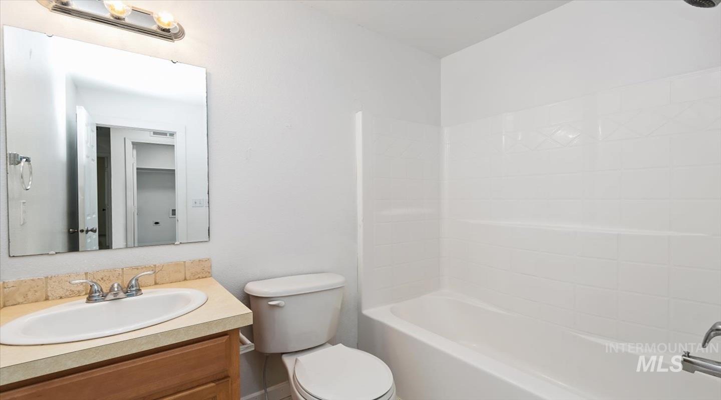2361 N Blueblossom Way Property Photo 15