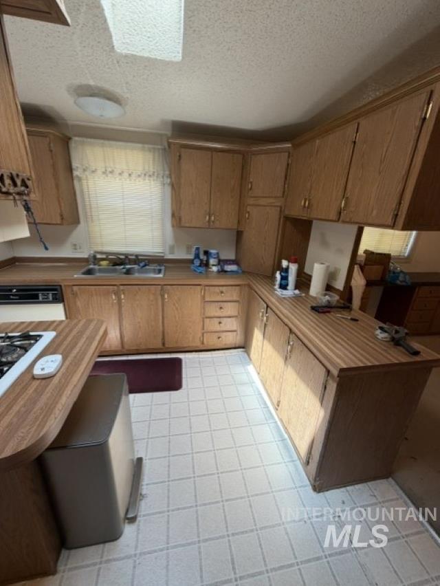 1158 W Targee Property Photo 2