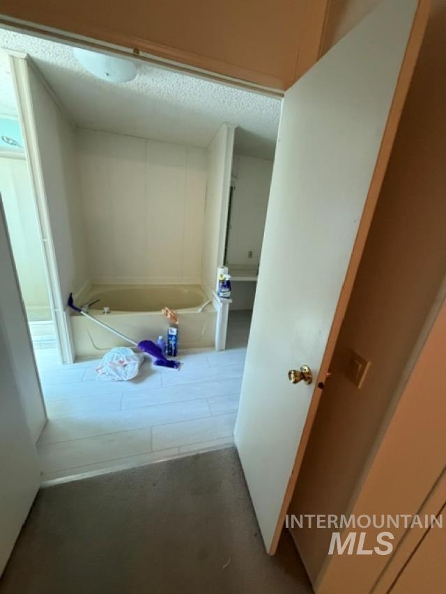 1158 W Targee Property Photo 10