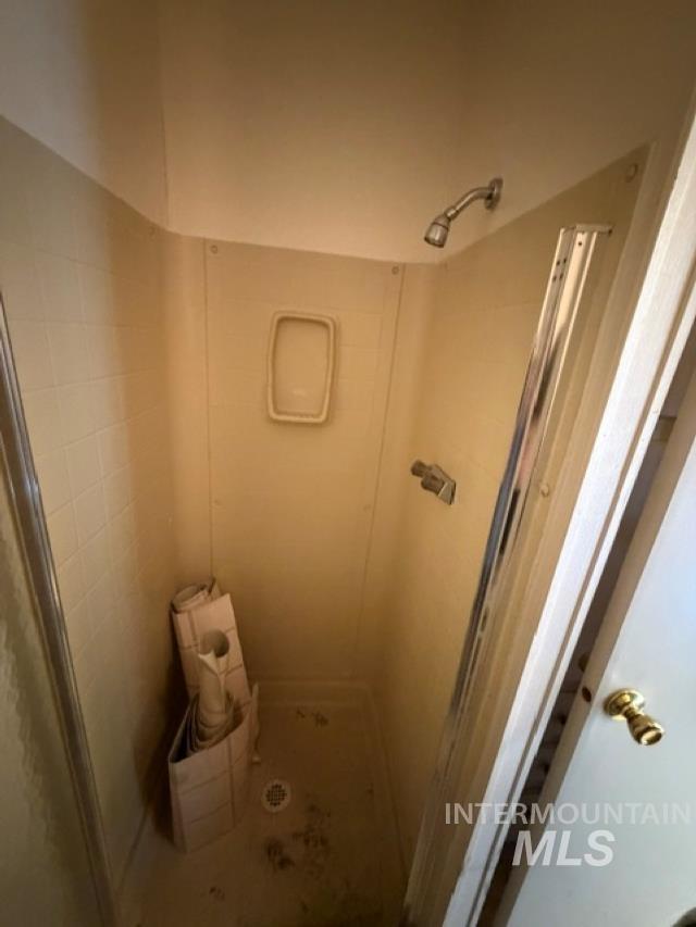 1158 W Targee Property Photo 15