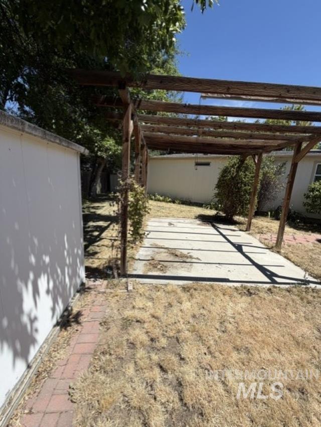 1158 W Targee Property Photo 22