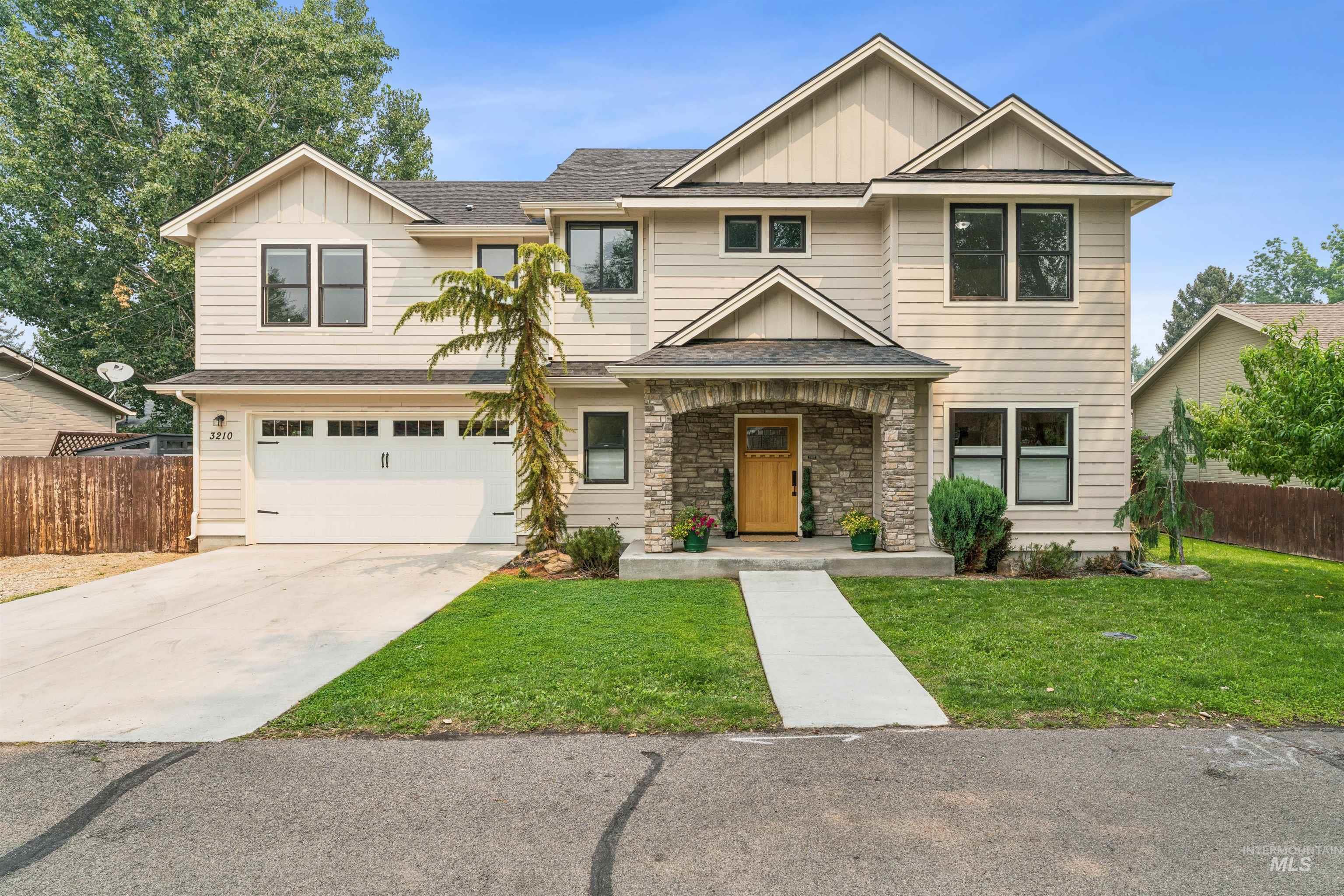 3210 W Bellomy Lane
