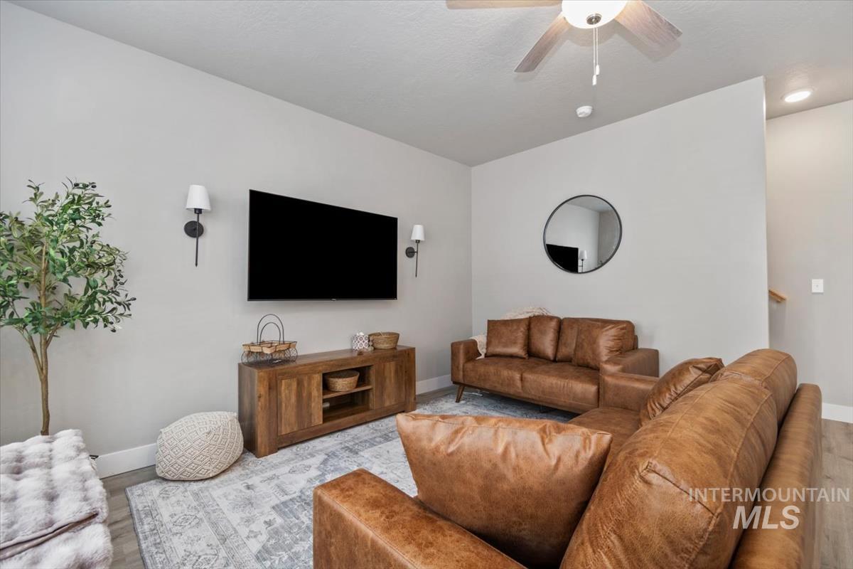 2771 W Palouse St Property Photo 8