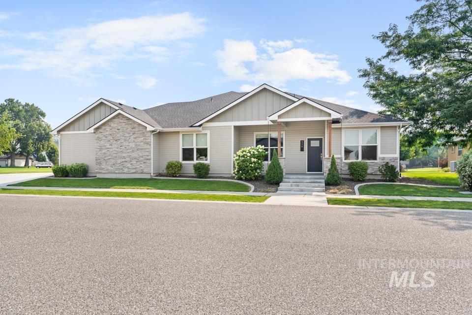 550 Syringa Falls Ct Property Photo 1