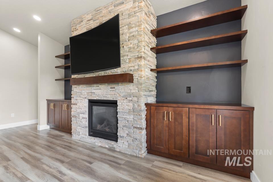 550 Syringa Falls Ct Property Photo 15