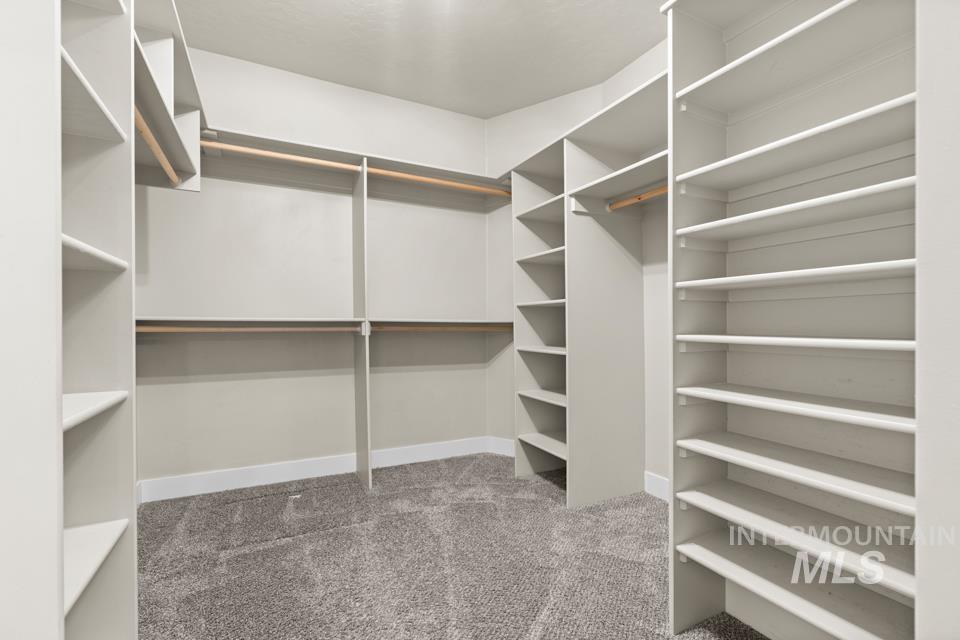 550 Syringa Falls Ct Property Photo 21